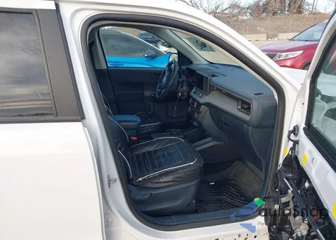 2023 Ford Maverick Xl z USA, uszkodzony, nr VIN 3FTTW8E34PRA56840